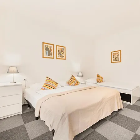 Petit Dependance 3* Bratislava