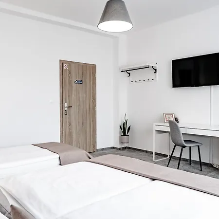 佩蒂特迪潘登思旅馆 3* 布拉迪斯拉发