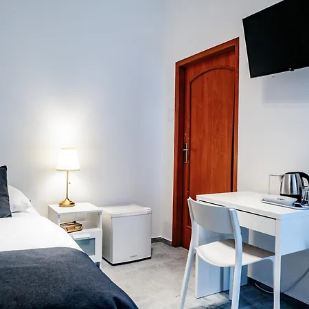 佩蒂特迪潘登思旅馆 酒店