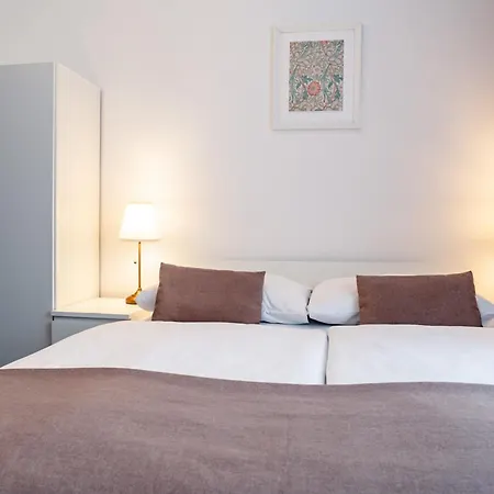 Petit Dependance Hotel 3*