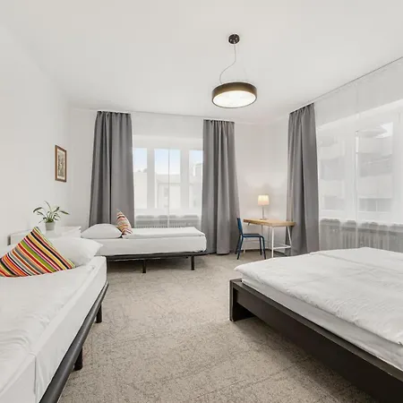 佩蒂特迪潘登思旅馆