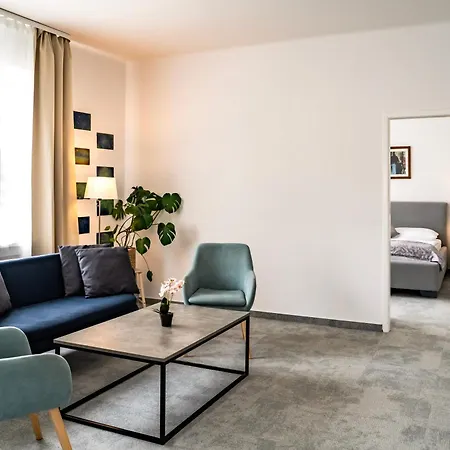 Petit Dependance 3* Bratislava