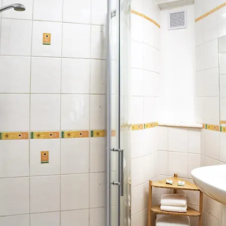 Hotel Petit Dependance 3*