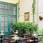Petit Dependance Hotel