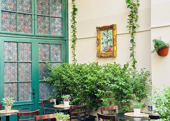 Petit Dependance Hotel