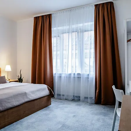 Hotel Petit Dependance Pressburg